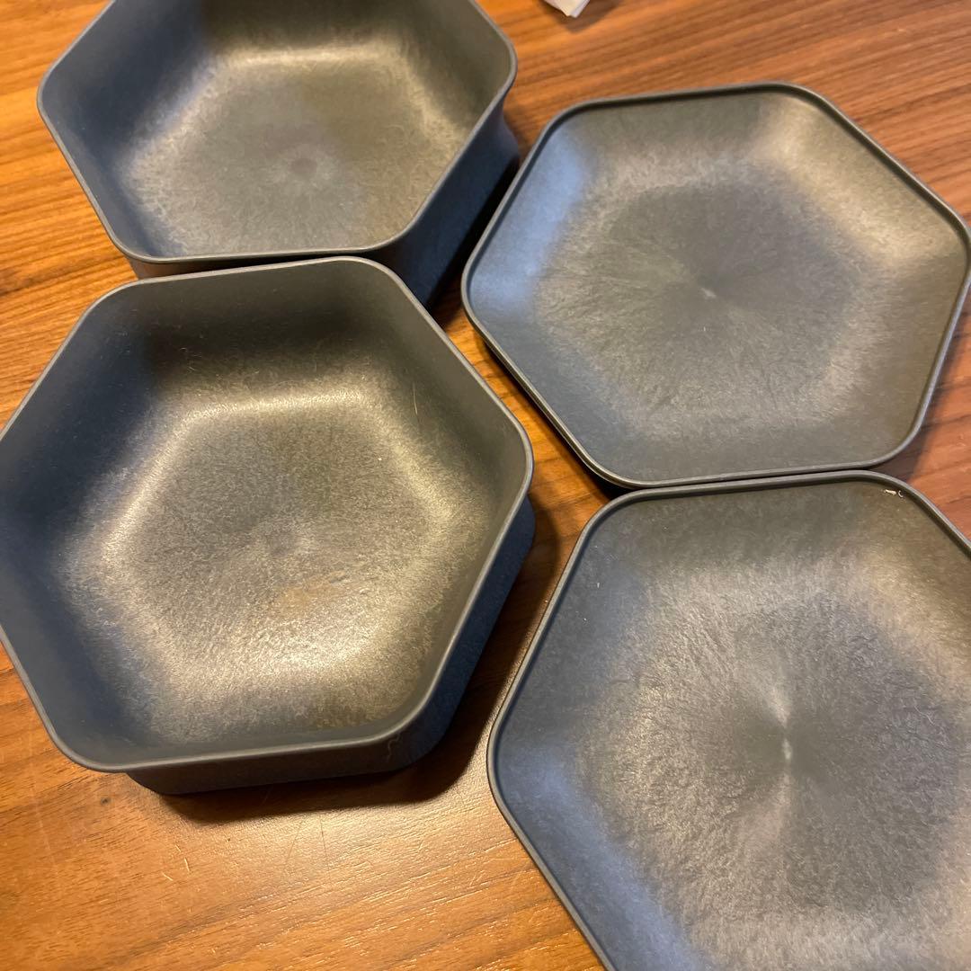 ARAS 深鉢ロッカク中・平皿ロッカク中 カーキ各1セット×2