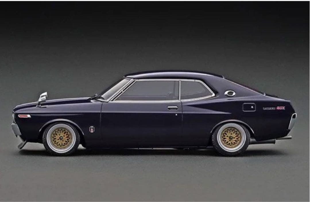 イグニッションモデル　1/18ローレル2000SGX 佐田フィギュア付き