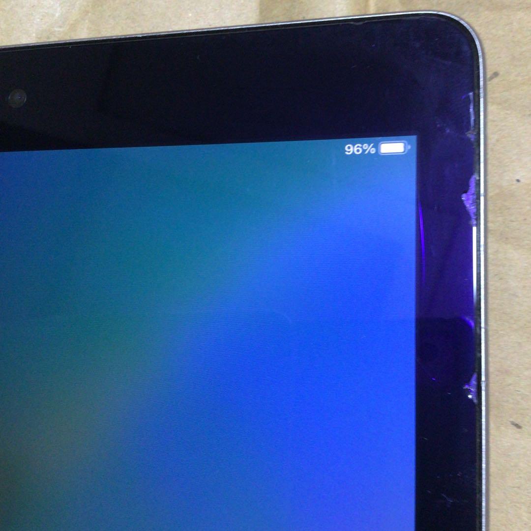 a*i様 iPad 5世代モデル　ワンオーナー品