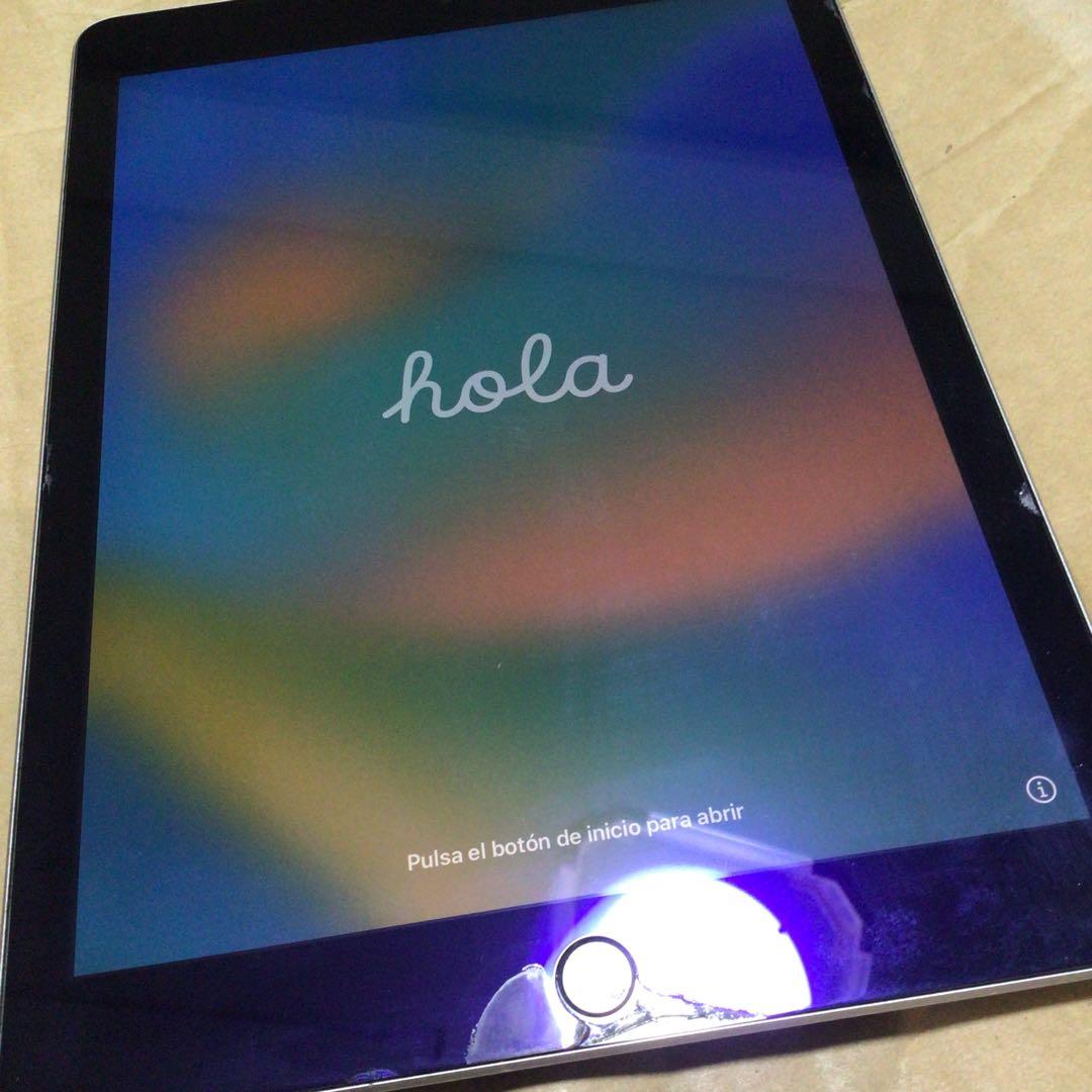 a*i様 iPad 5世代モデル　ワンオーナー品