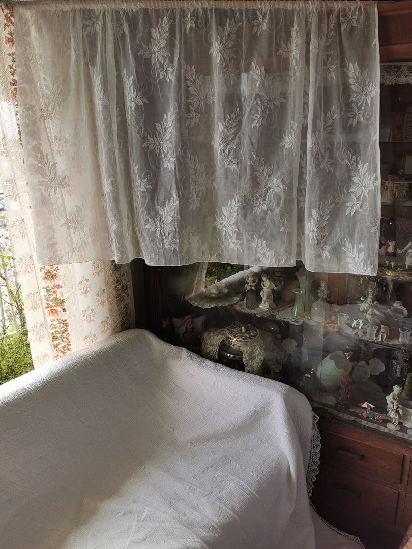 ヴィンテージ至高マドラスレース 鉄仙/百合風リーフ草紋様 コットンカーテンパネル