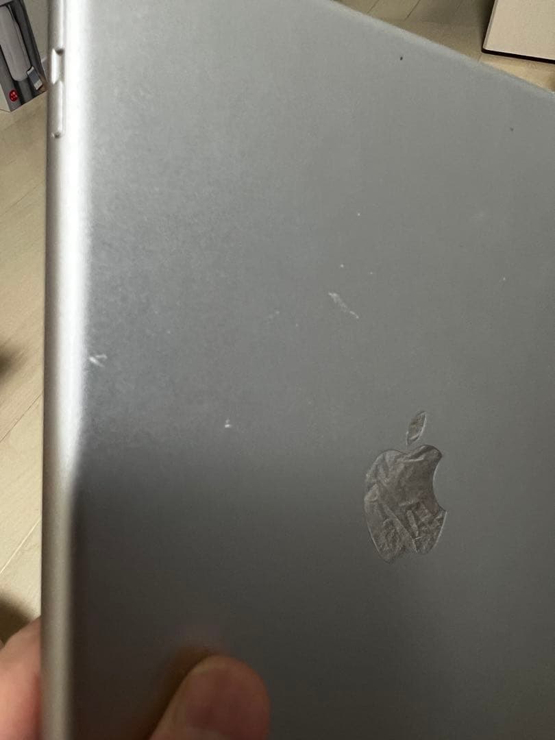 Apple iPad 第6世代 32GBシルバー 本体