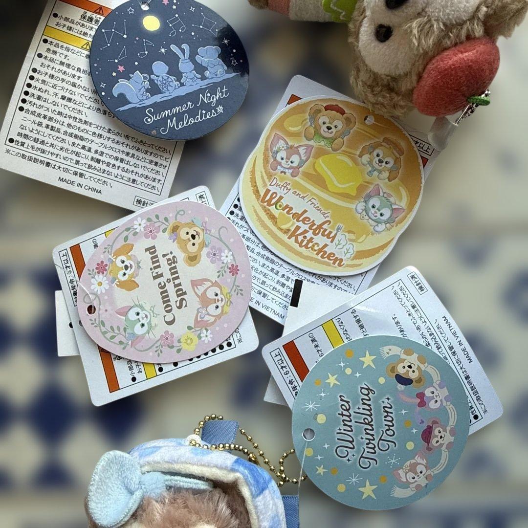 ダッフィー　ぬいぐるみバッジ　チャーム　ストラップ　ディズニー