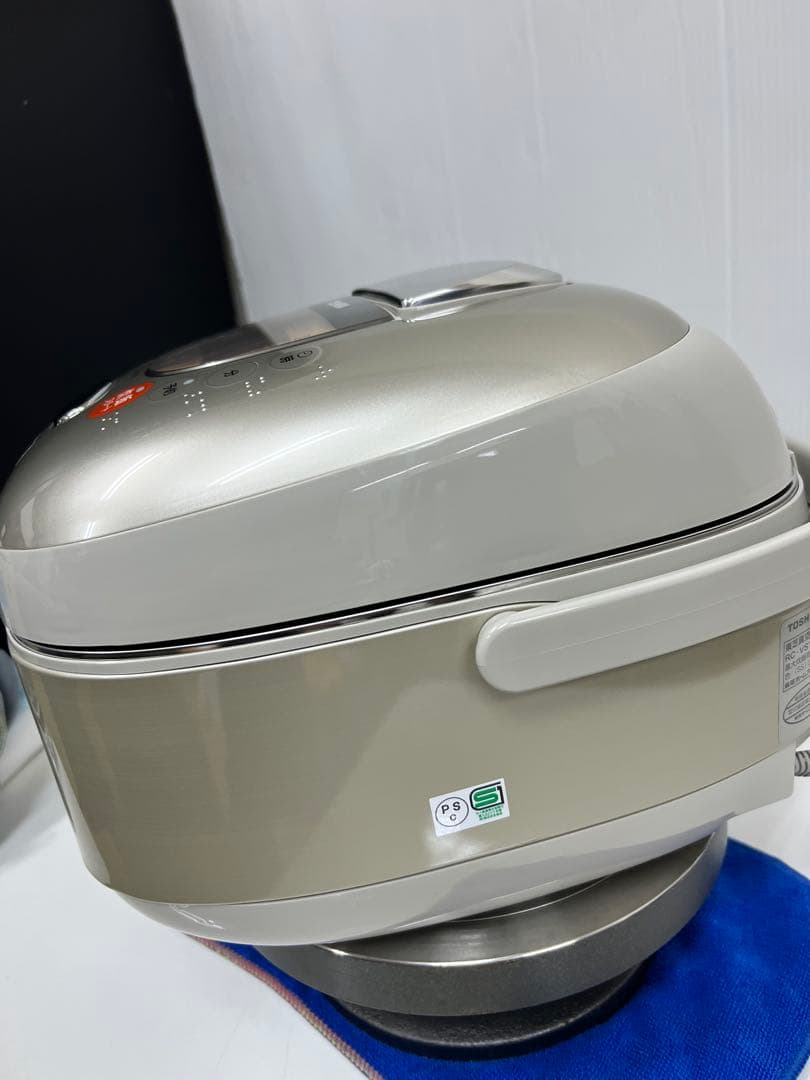 TOSHIBA 真空圧力IH炊飯器 RC-VS10k