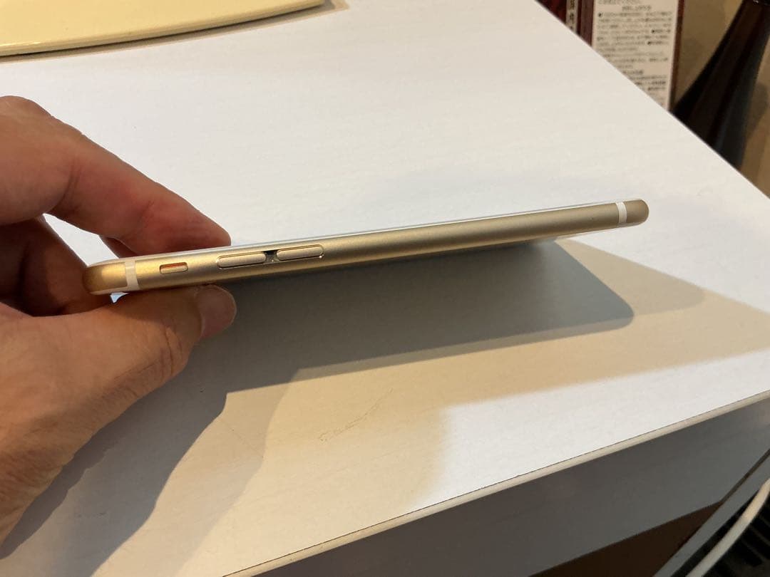 【早い者勝ち】 美品iphone6s 本体のみ ゴールド 64GB SIMフリー