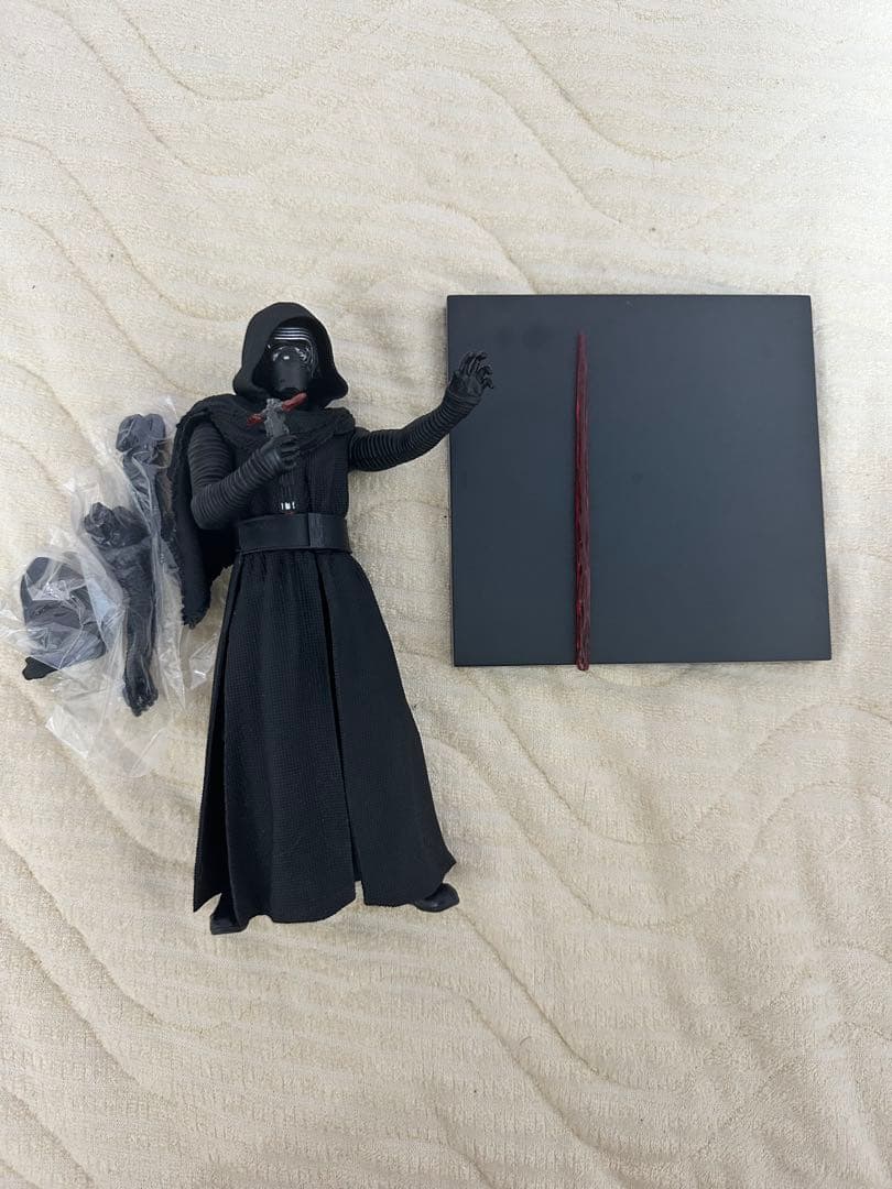 カイロレン　フィギュア