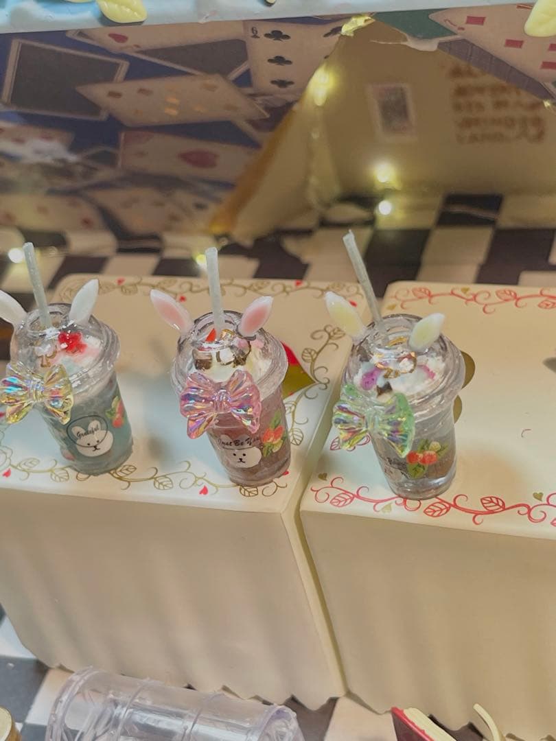 不思議な国のアリスラビットドリンクミー