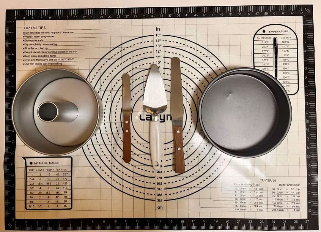 豪華計8点セット　洋菓子型4点、シリコンマット、スパチュラ等3点