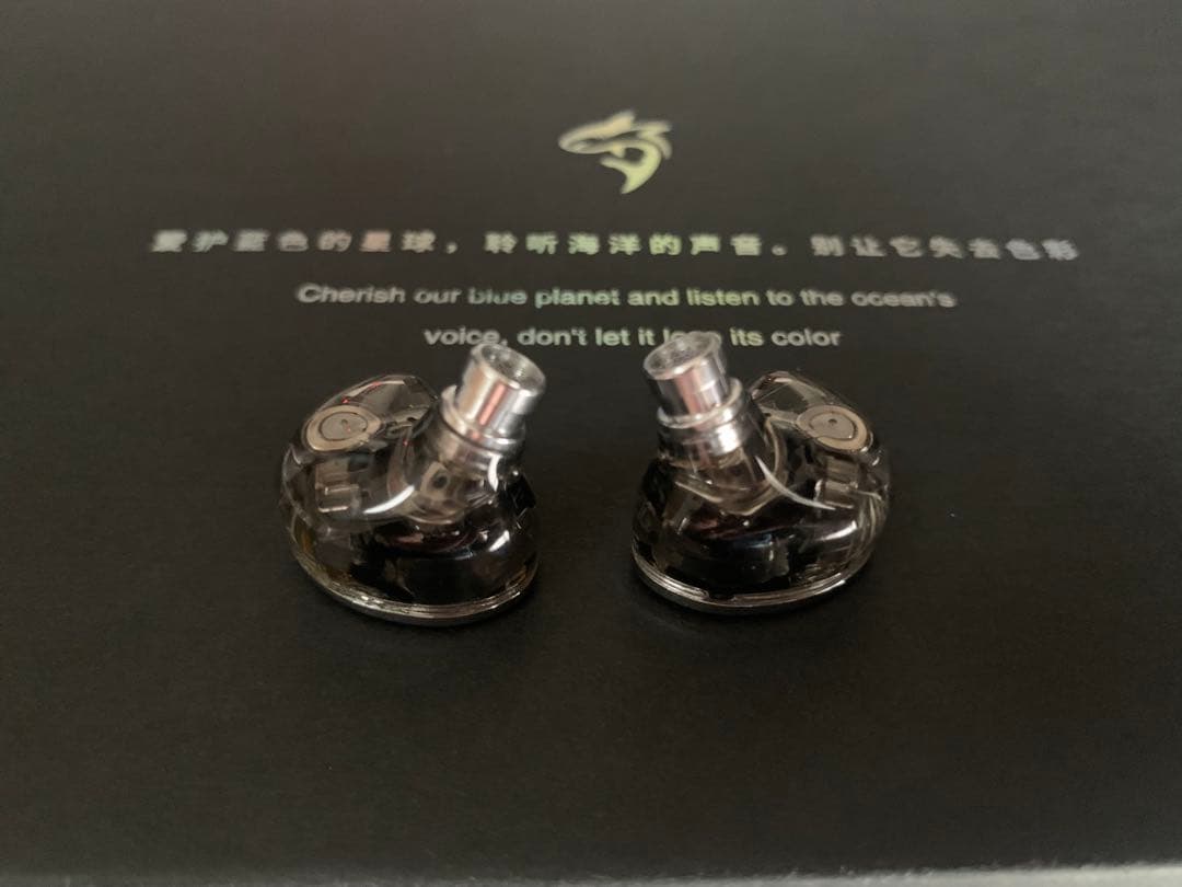 TRN JAWS 大白鲨 イヤーモニター 4BA+3DD+ 平面駆動 ※ジャンク