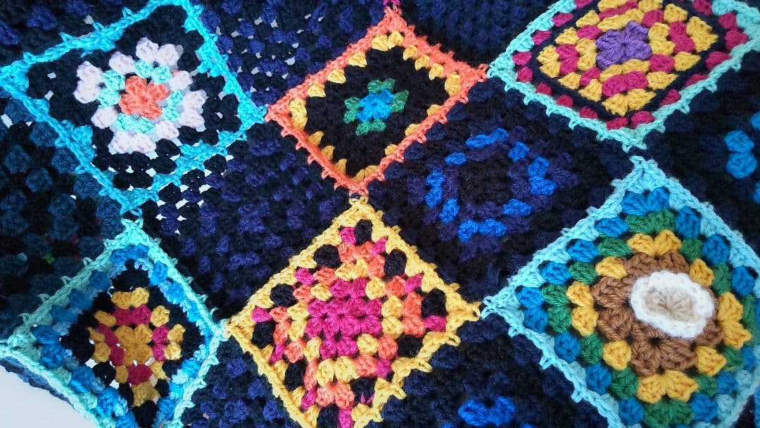 手編みブランケット　グラニーモチーフ