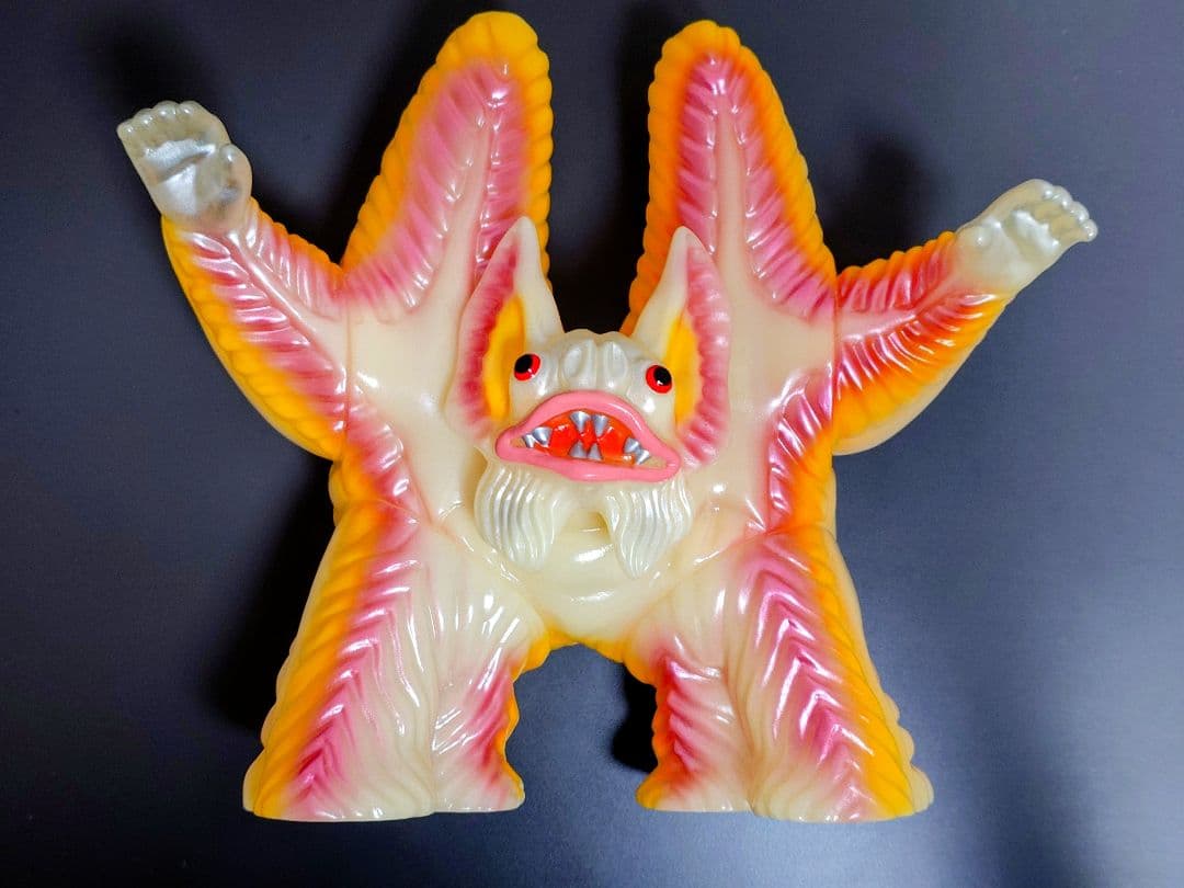 ぺスター Ｍ１号 ソフビ 蓄光