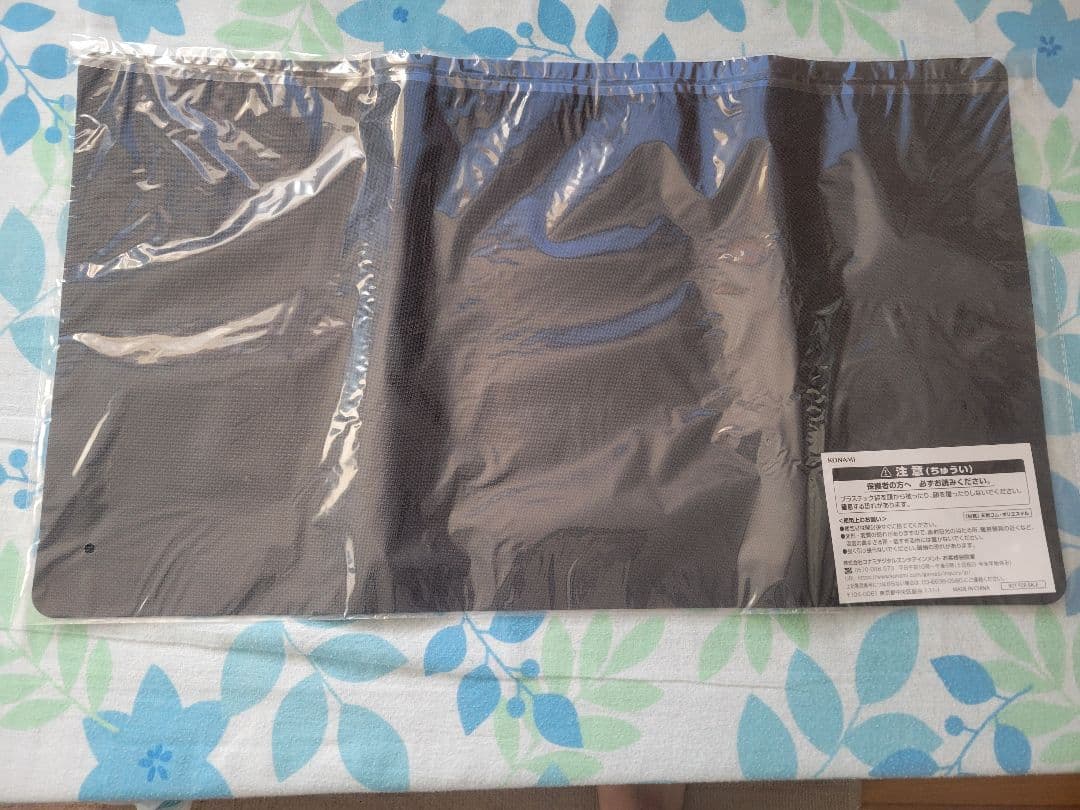 遊戯王　賜炎の咎姫　プレイマット　未開封