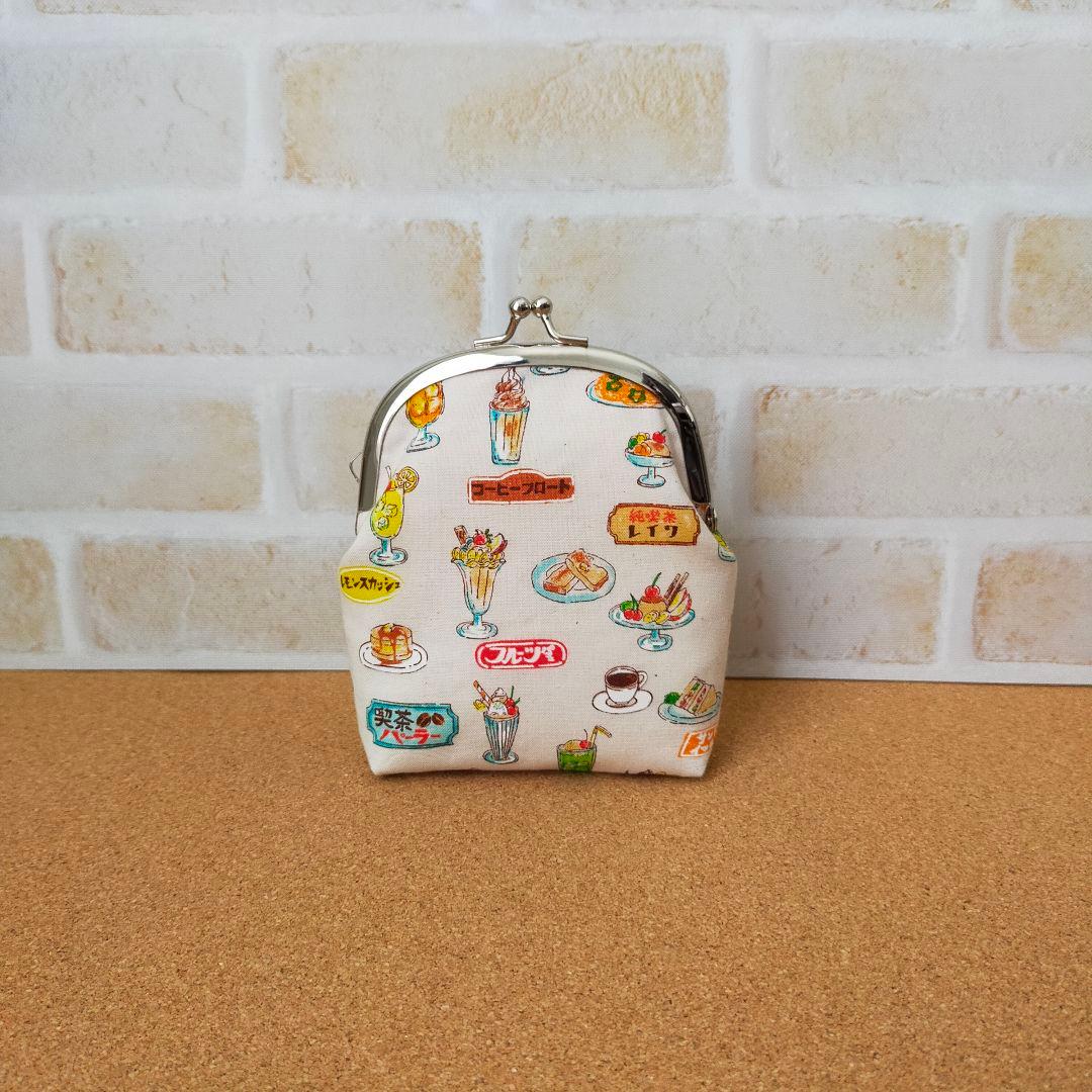 レトロな喫茶店　パフェ柄　シガレットケース