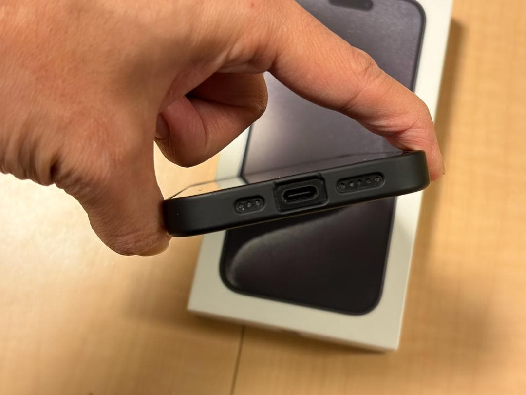 iPhone 15 Pro ブラック 256GB アメリカ版 シャッター音なし