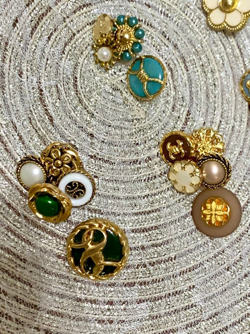 ハンドメイドピアス＊ボタンアクセサリー⑤