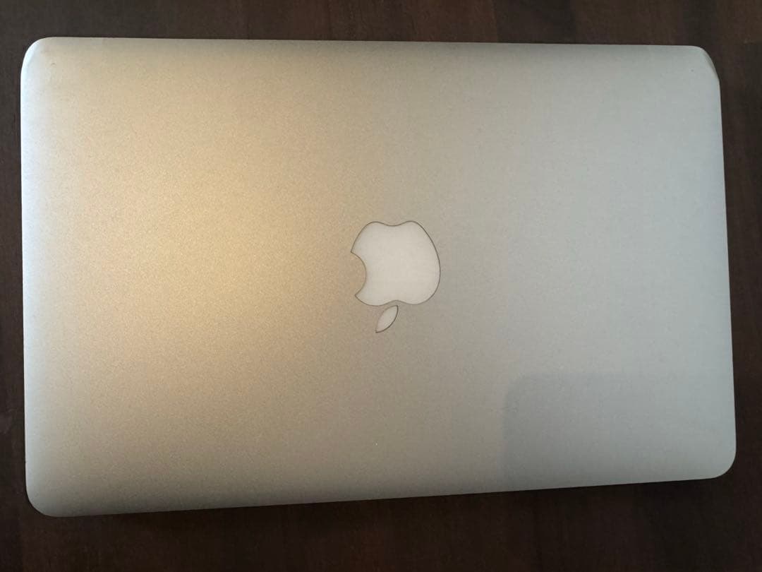 Apple MacBook Air 11インチ Early 2015