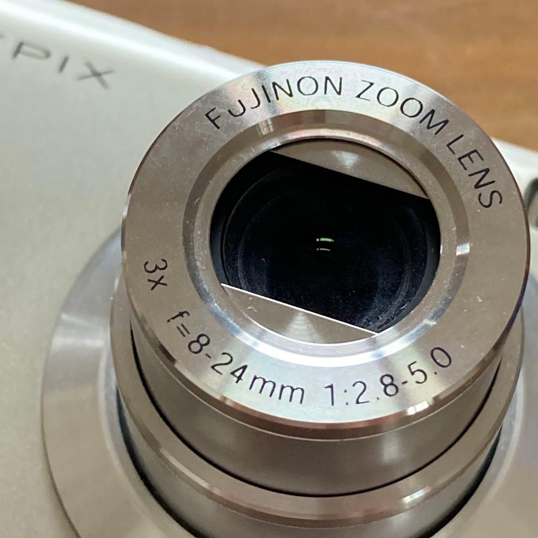 【作例あり】FUJIFILM finepix F30 CCDセンサー