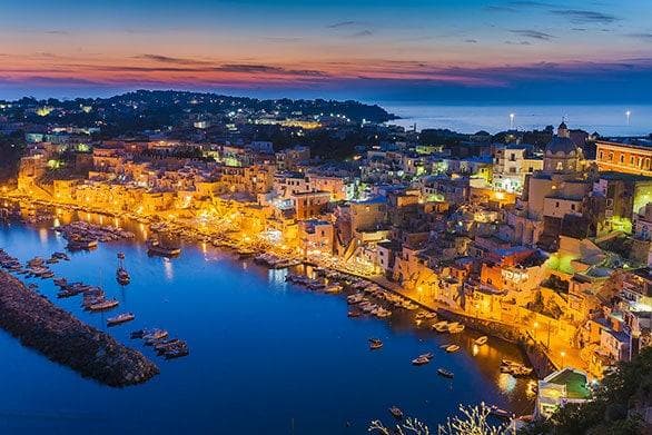 自作絵　プローチダ島の夜の風景 夕暮れの静かな輝き