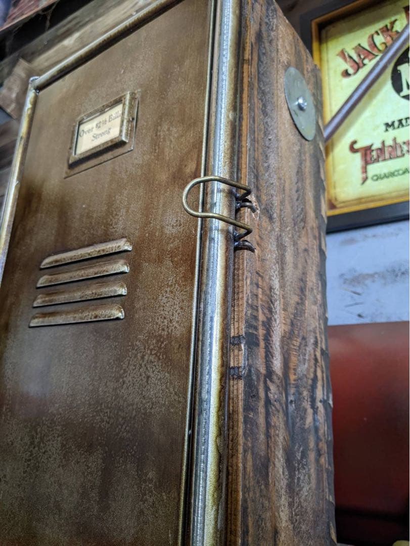 アメリカンヴィンテージを思わせる アメリカンロッカー キーボックス