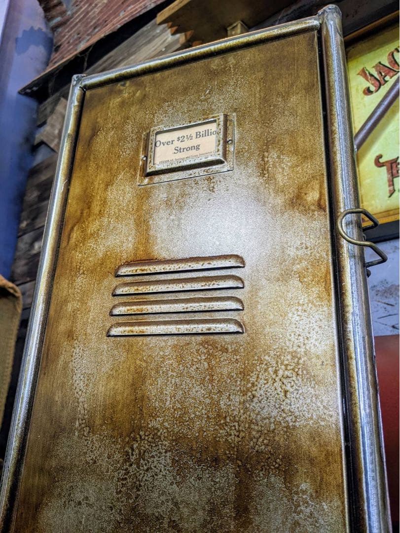 アメリカンヴィンテージを思わせる アメリカンロッカー キーボックス