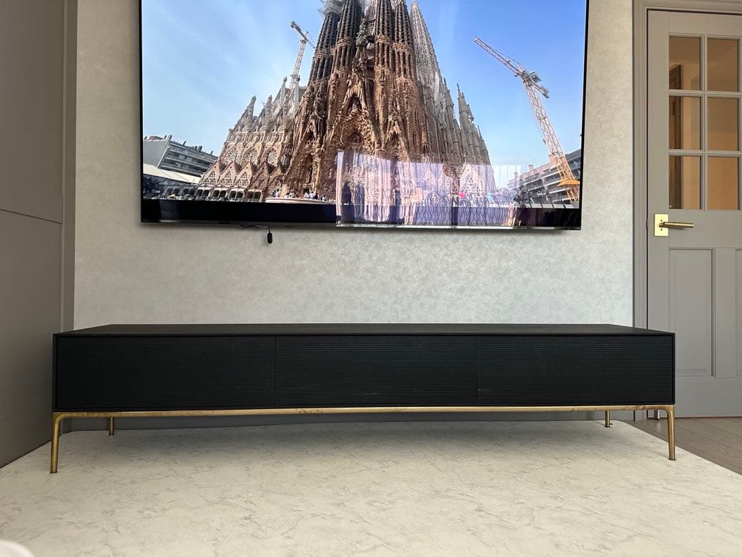 テレビ台　TVキャビネット　黒染　真鍮