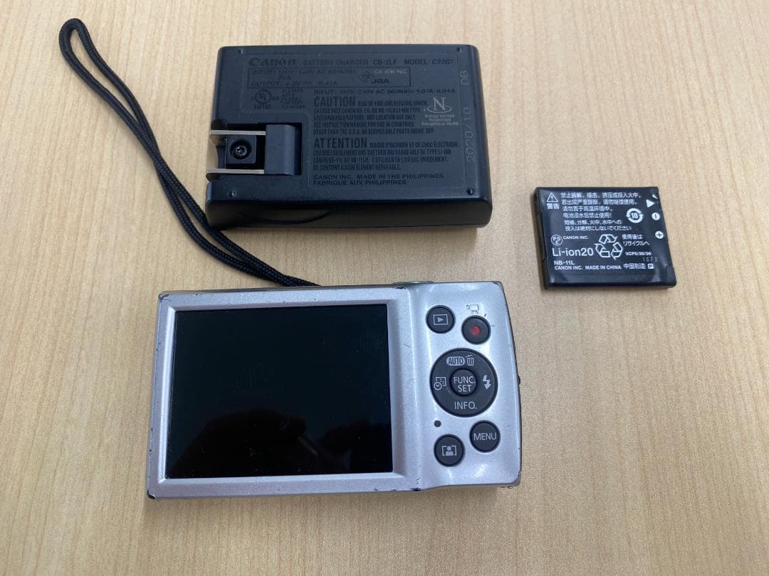 IXY 200　カメラ 【美品・現役稼働中】