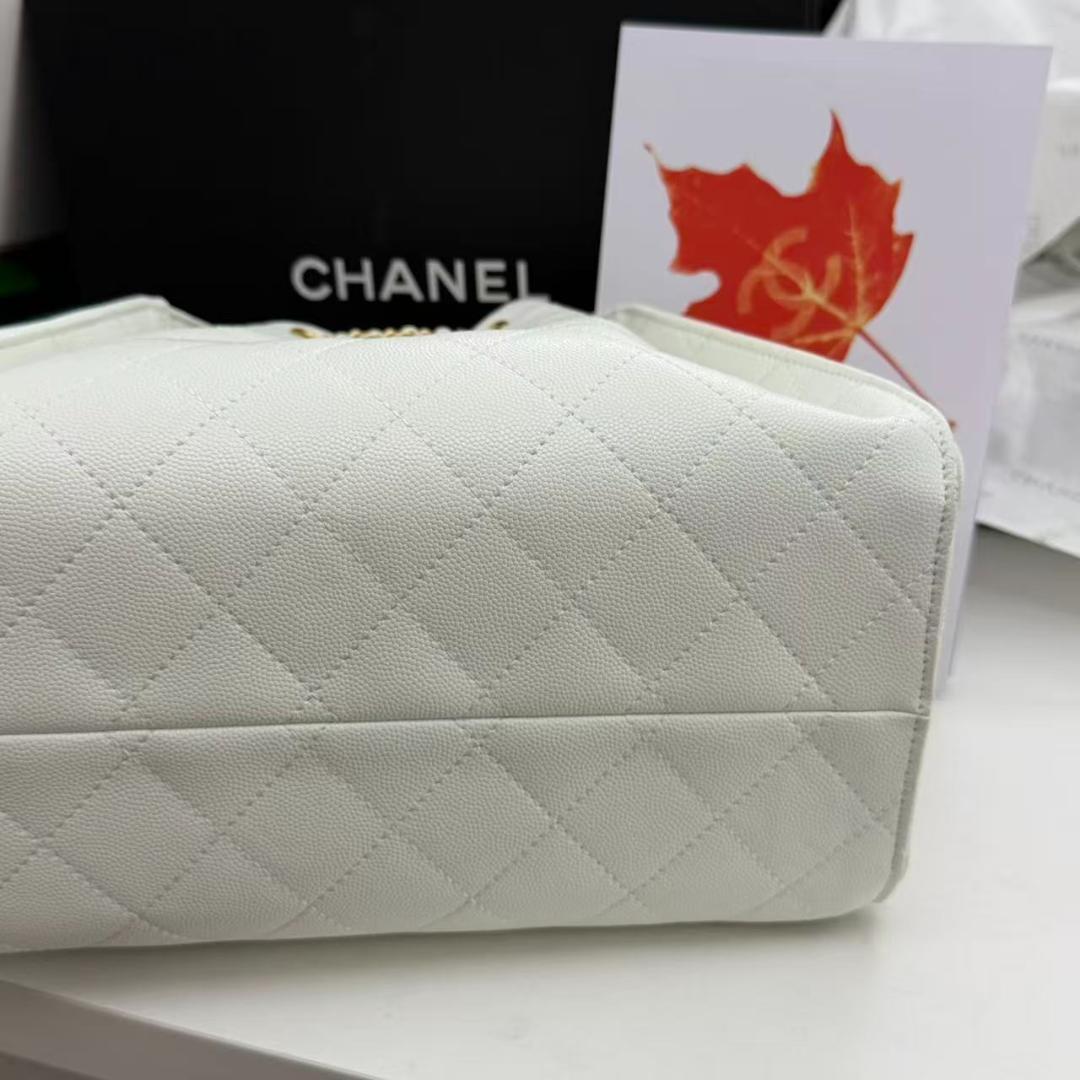 クリーム色 キルティング バッグ