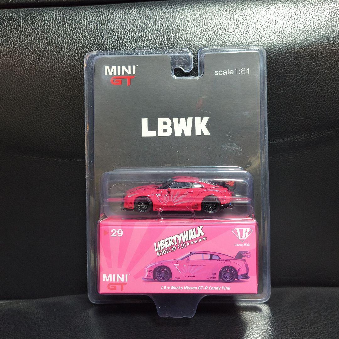 MINI GT LBWK マツダ RX-7 Candy Pink 1:64