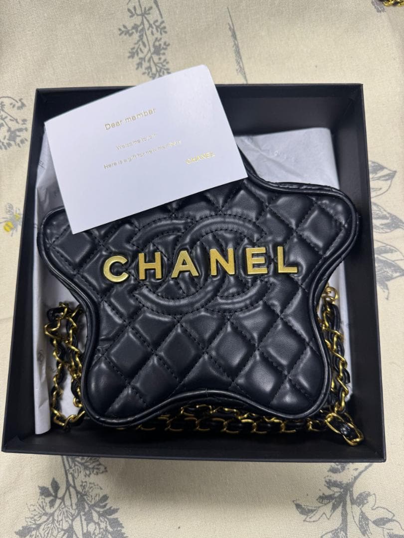 希少ノベルティ ☆ 非売品 ブラック 星型ショルダーバッグ