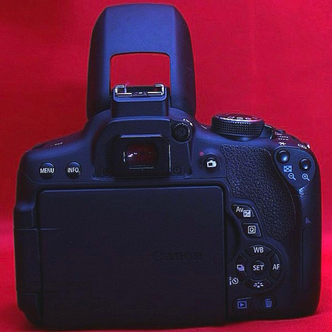 ❤️軽くて楽々❗️❤️ Canon Kiss x8i ダブルレンズ　スマホ転送可能