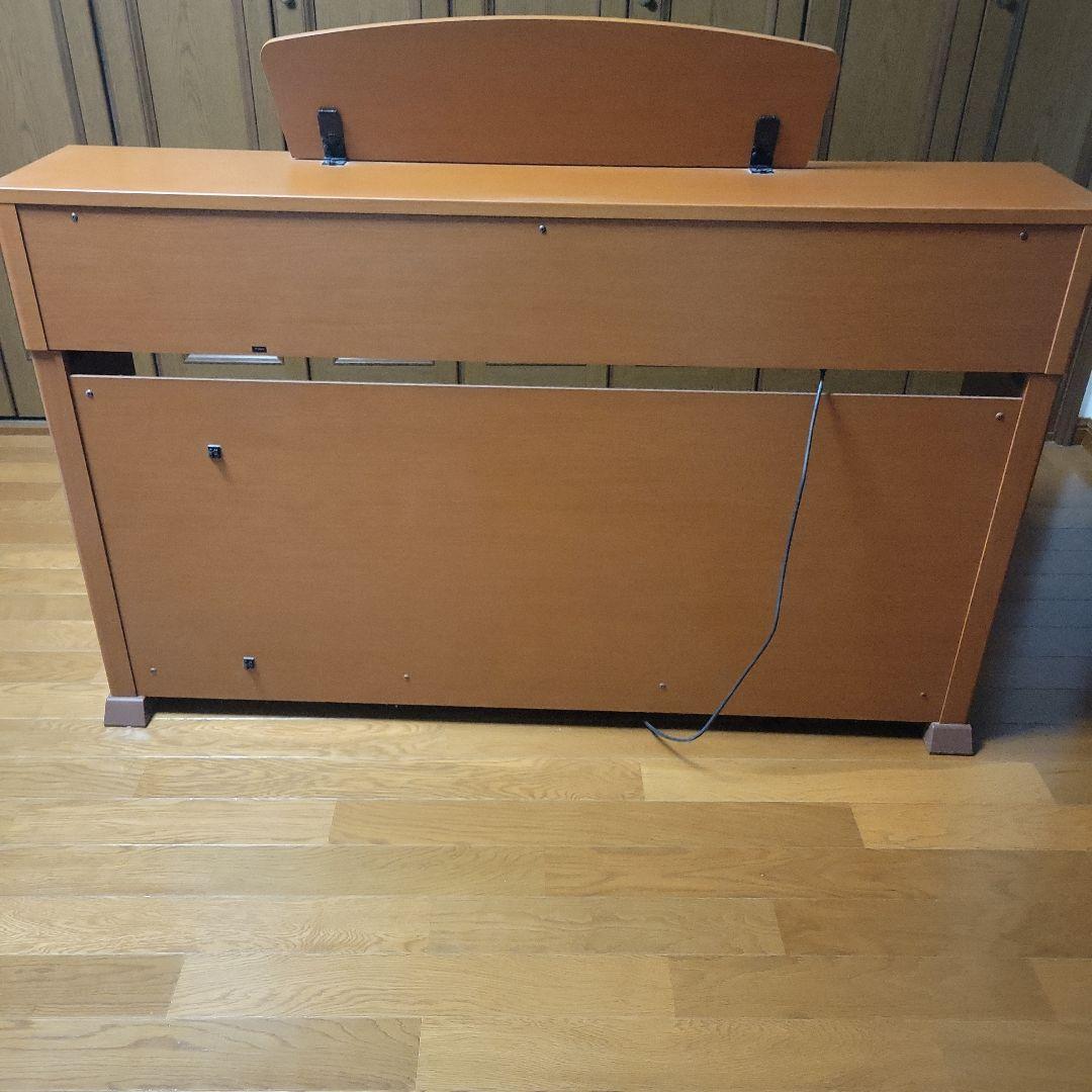 Yamaha Clavinova CLP-130C 電子ピアノ