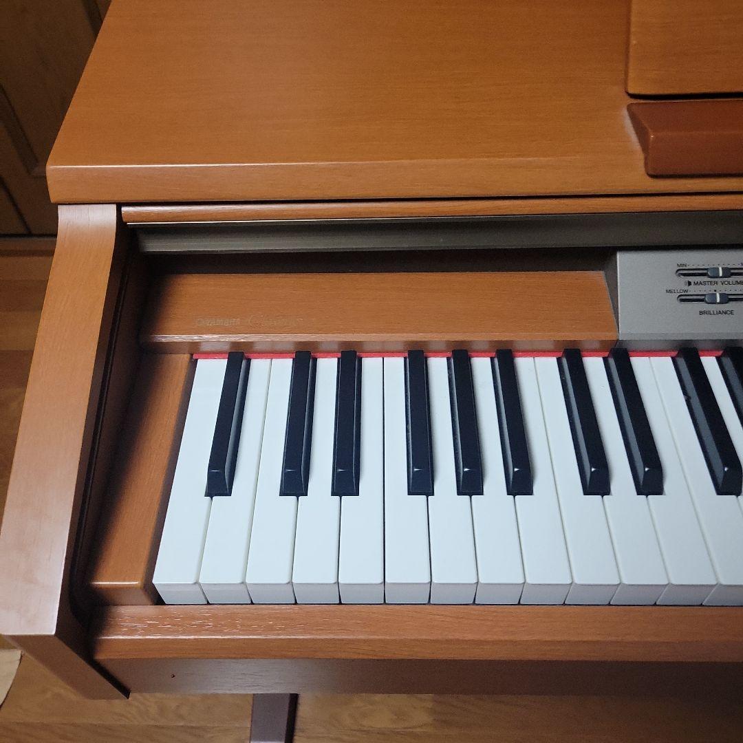 Yamaha Clavinova CLP-130C 電子ピアノ
