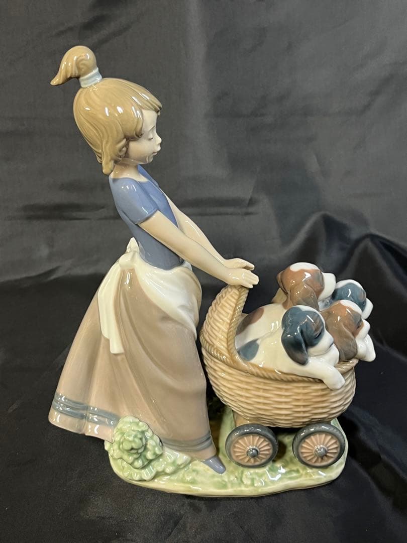 LLADRO リヤドロ 子犬達のお散歩 仔犬 少女 カート 乳母車 犬 5364